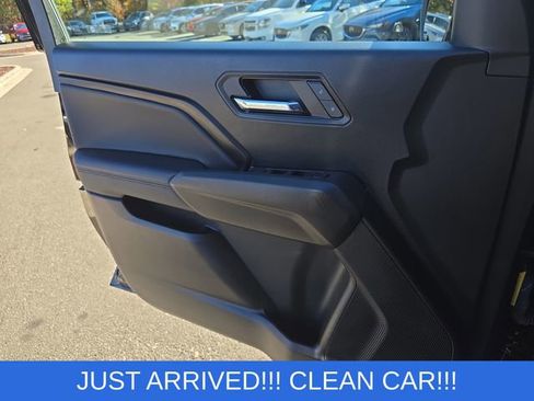 Used 2023 Chevrolet Colorado LT w/ LT Convenience Package II image 27