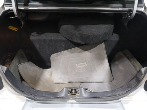 Used 2000 Lincoln Town Car Cartier image 20