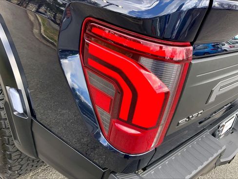 Used 2025 Ford F150 Raptor AWD/4WD image 28