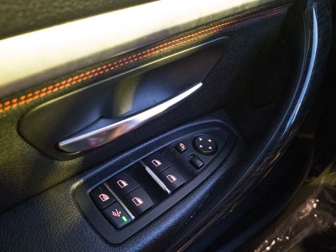 Used 2018 BMW 330i Gran Turismo xDrive 330 Gran Turismo i xDrive image 29