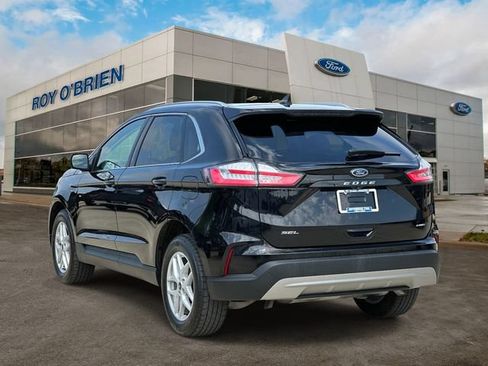 Certified 2024 Ford Edge SEL w/ Convenience Package AWD/4WD image 3
