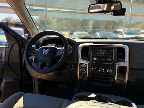 Used 2016 RAM 1500 Classic SLT image 19