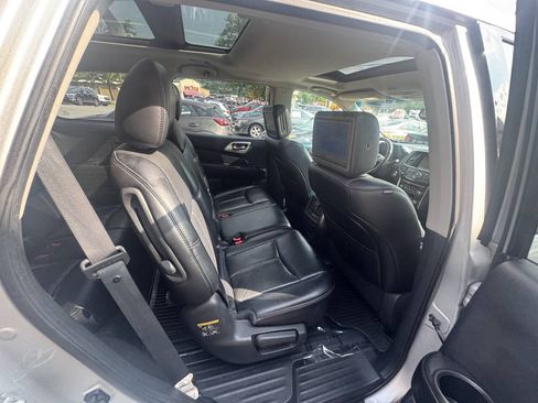 Used 2015 Nissan Pathfinder Platinum w/ Cargo Package FWD image 26