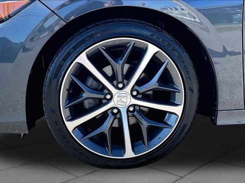 Used 2024 Honda Civic Touring image 11