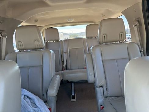 Used 2013 Ford Expedition Limited image 27