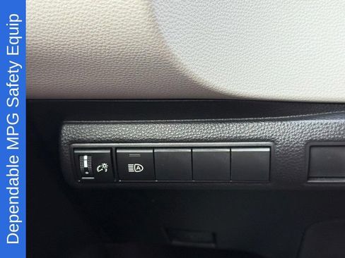 Used 2023 Toyota Corolla LE w/ LE Premium Package FWD image 29