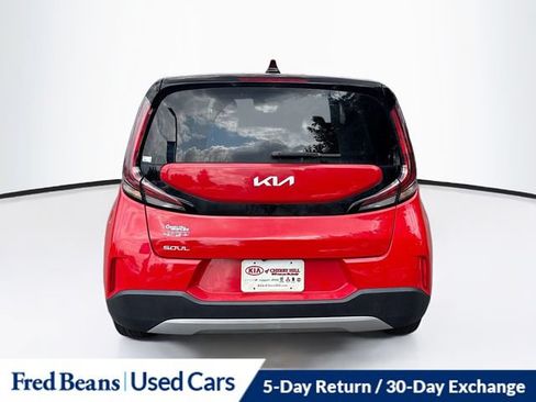 Used 2023 Kia Soul LX FWD image 7