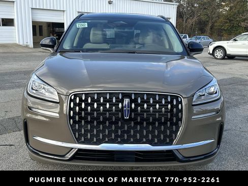 New 2026 Lincoln Corsair Grand Touring w/ Rear Removable Package Tray AWD/4WD image 2