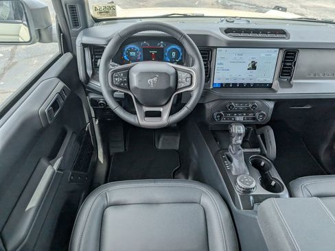 New 2026 Ford Bronco Badlands AWD/4WD image 8