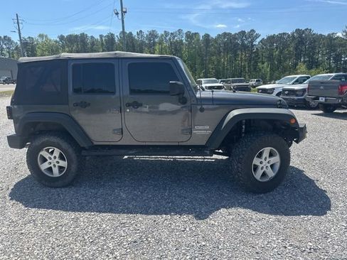 Used 2016 Jeep Wrangler Unlimited Sport w/ Quick Order Package 23S image 3