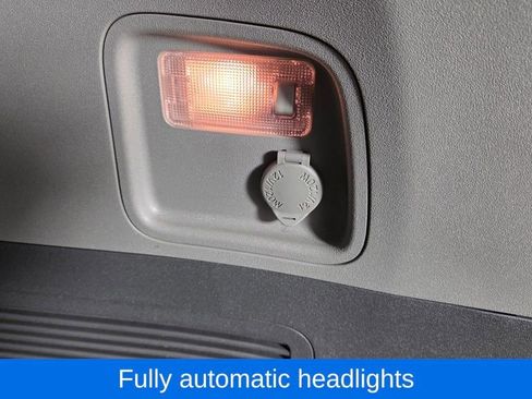 Used 2018 Toyota Sienna XLE w/ XLE Navigation Package image 11