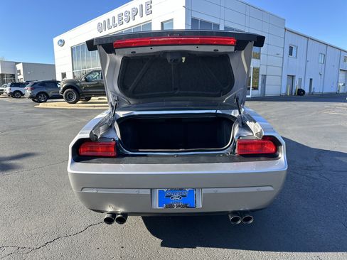 Used 2014 Dodge Challenger R/T image 5