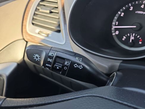 Used 2017 Hyundai Santa Fe Sport image 25