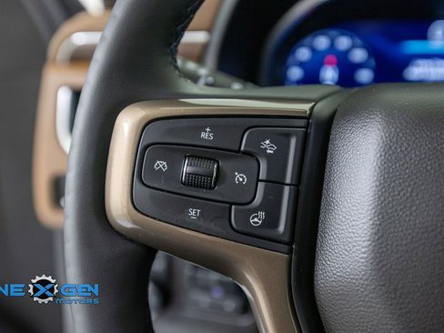 Used 2023 Chevrolet Tahoe High Country AWD/4WD image 14
