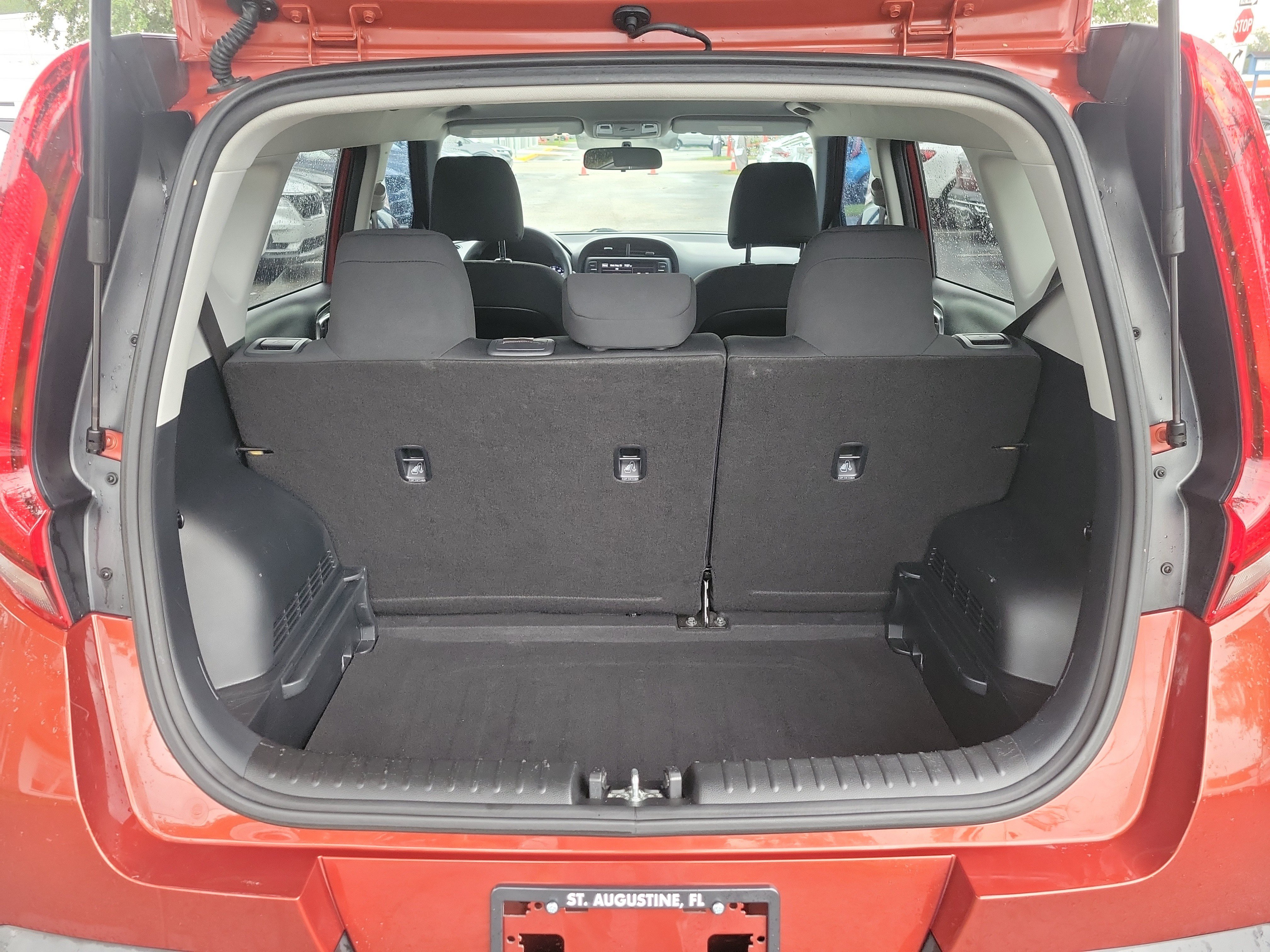 Certified 2022 Kia Soul LX FWD image 14
