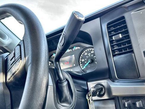 Used 2024 Ford F550 4x4 Regular Cab Super Duty image 21