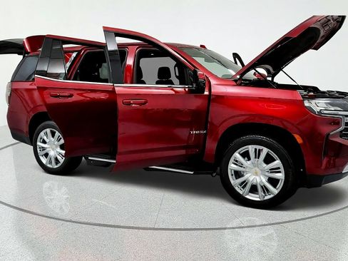 Used 2023 Chevrolet Tahoe LT w/ LT Signature Package AWD/4WD image 14