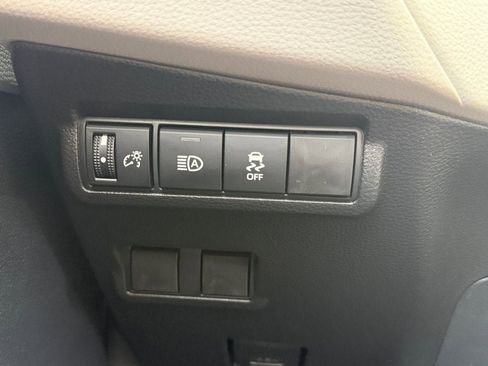 Certified 2026 Toyota Corolla Cross LE image 24