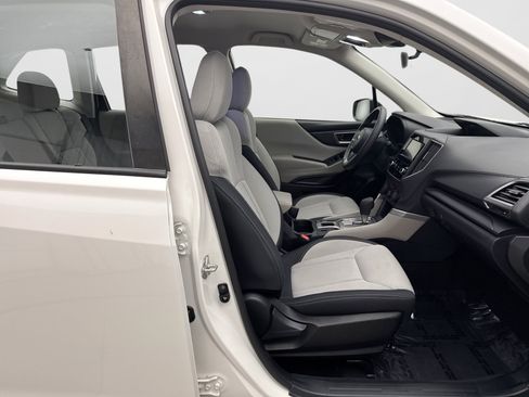 Used 2022 Subaru Forester AWD/4WD image 16