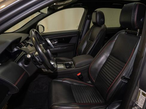Used 2020 Land Rover Discovery Sport SE R-Dynamic image 12