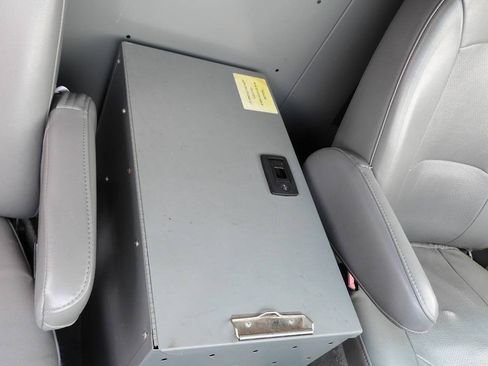 Used 2007 Ford E-150 and Econoline 150 RWD image 26