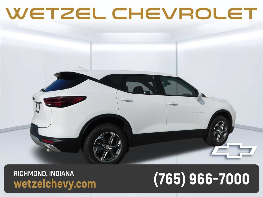 New 2026 Chevrolet Blazer LT w/ LPO, Floor Liner Package AWD/4WD image 3