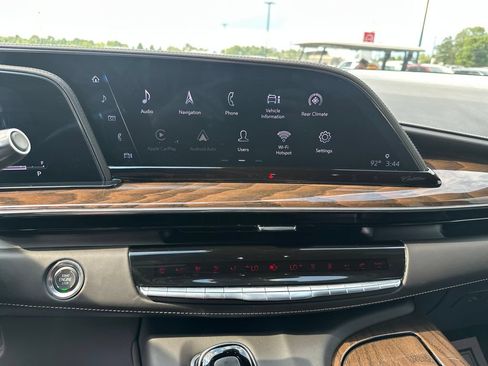 Used 2024 Cadillac Escalade Sport Platinum AWD/4WD image 21