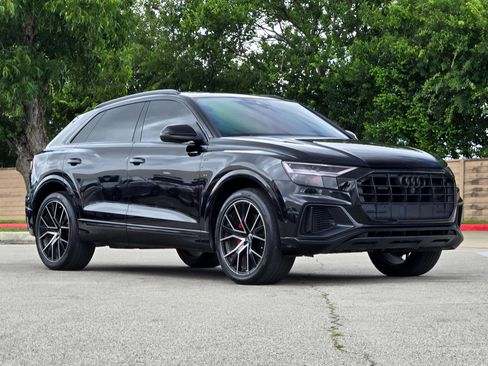 Used 2021 Audi Q8 Premium Plus AWD/4WD image 2