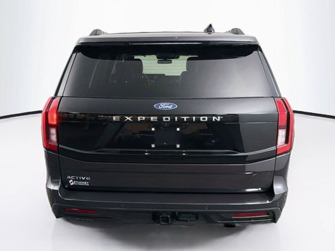 Used 2025 Ford Expedition Active AWD/4WD image 10