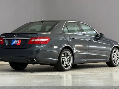 Used 2011 Mercedes-Benz E 550 Sedan w/ Premium 2 Pkg image 9