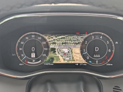 Used 2026 Jaguar F-PACE R-Dynamic S AWD/4WD image 28