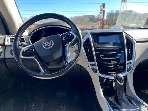 Used 2015 Cadillac SRX Luxury image 6