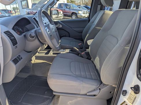 Used 2016 Nissan Frontier S image 20