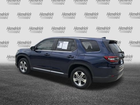 Used 2025 Honda Pilot EX-L image 8