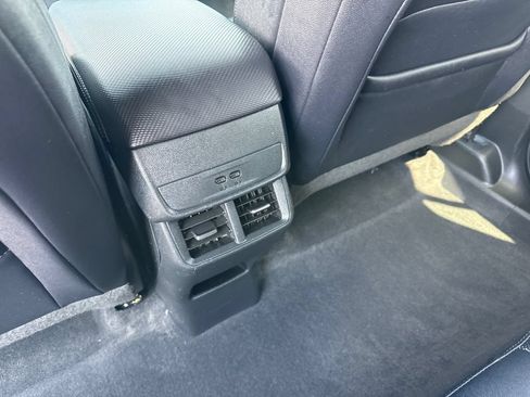 Used 2026 Chevrolet Equinox LT w/ Convenience Package II AWD/4WD image 18