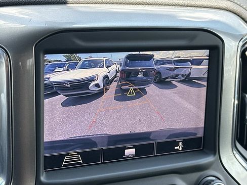 Used 2020 Chevrolet Silverado 1500 LT Trail Boss AWD/4WD image 24