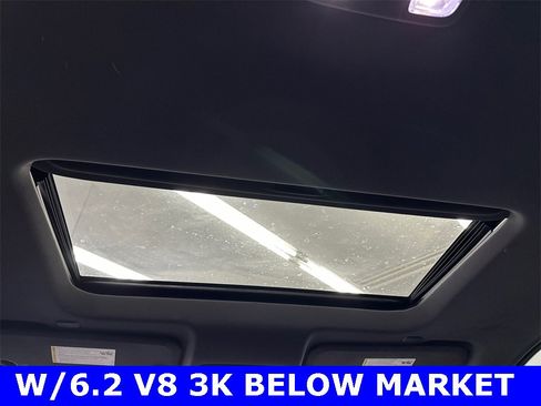 Used 2019 GMC Sierra 1500 AT4 w/ Off Road Performance Package image 23