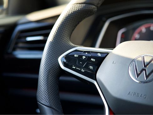 Used 2022 Volkswagen Jetta GLI Autobahn w/ GLI Black Package image 38