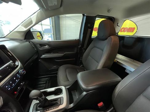 Used 2022 Chevrolet Colorado LT w/ Fleet Safety Package RWD image 13