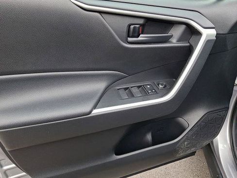 Certified 2021 Toyota RAV4 LE image 12