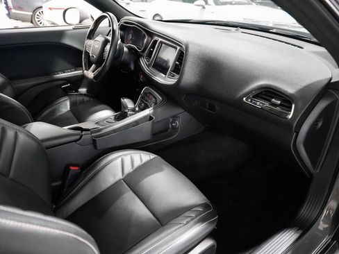 Used 2019 Dodge Challenger SRT Hellcat Redeye image 23