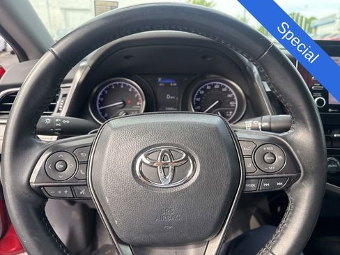 Used 2023 Toyota Camry SE w/ Convenience Package image 12