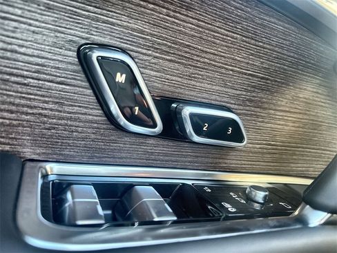 New 2026 Land Rover Range Rover SE image 20