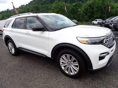 Used 2024 Ford Explorer Limited w/ Limited Technology Package AWD/4WD image 12