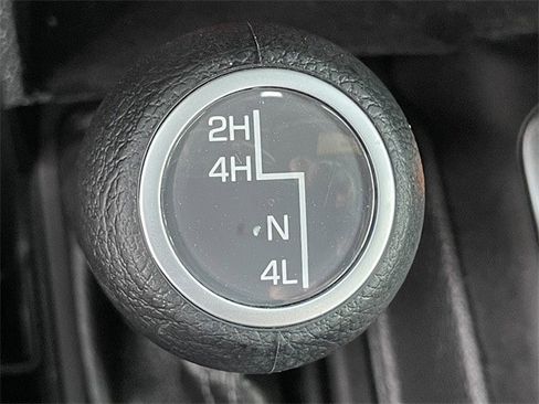 Used 2025 Jeep Wrangler Willys image 22