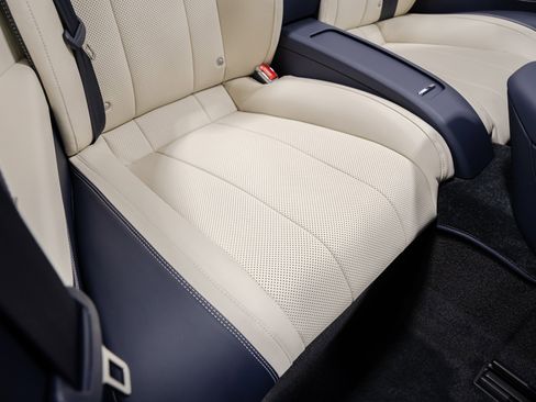 Used 2024 Bentley Continental GT V8 AWD/4WD image 88