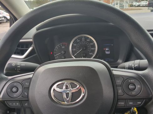 Used 2022 Toyota Corolla LE image 14