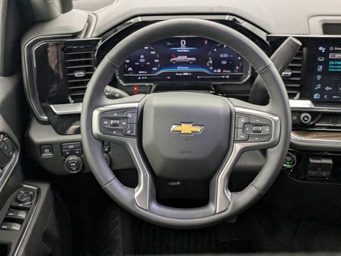New 2025 Chevrolet Silverado 1500 LT image 25