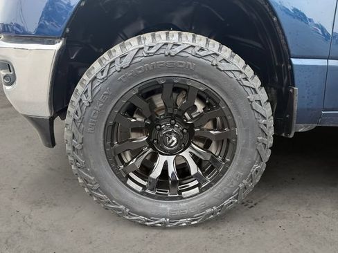 Used 2023 RAM 1500 Laramie AWD/4WD image 9
