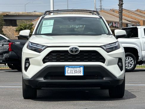 Used 2022 Toyota RAV4 XLE Premium FWD image 7